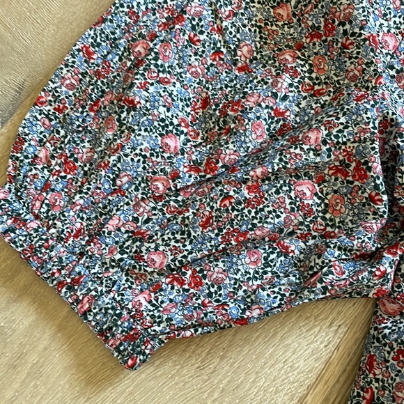 Doen Sia Top in Petit Jardin Print. Size XS. - Picture 6 of 7